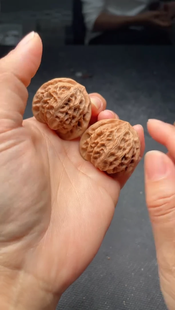 把件文玩核桃w192  宫灯 38尺