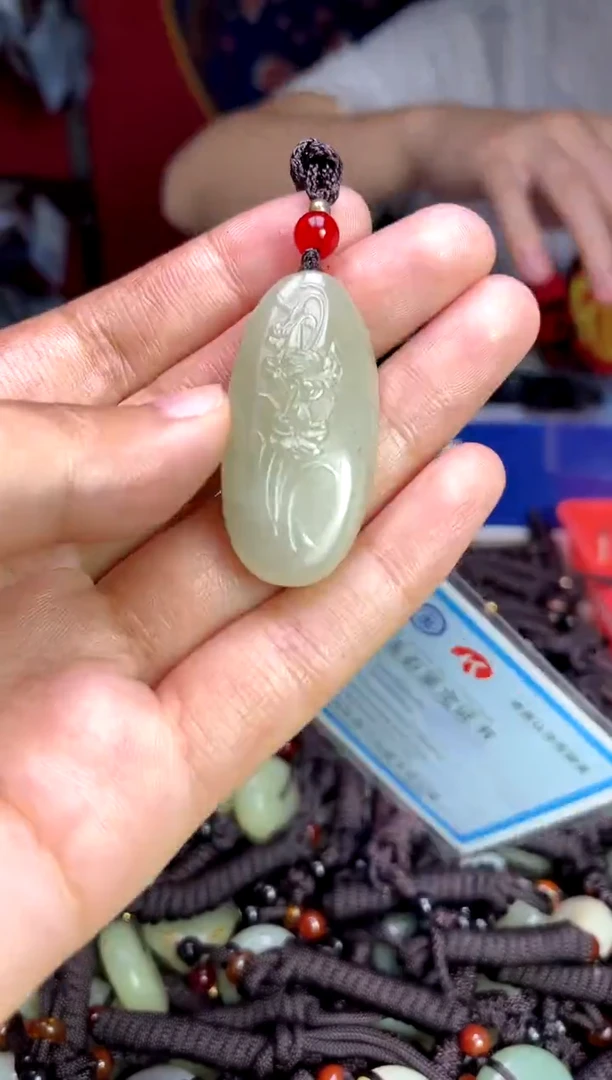 未镶嵌和田玉挂件1