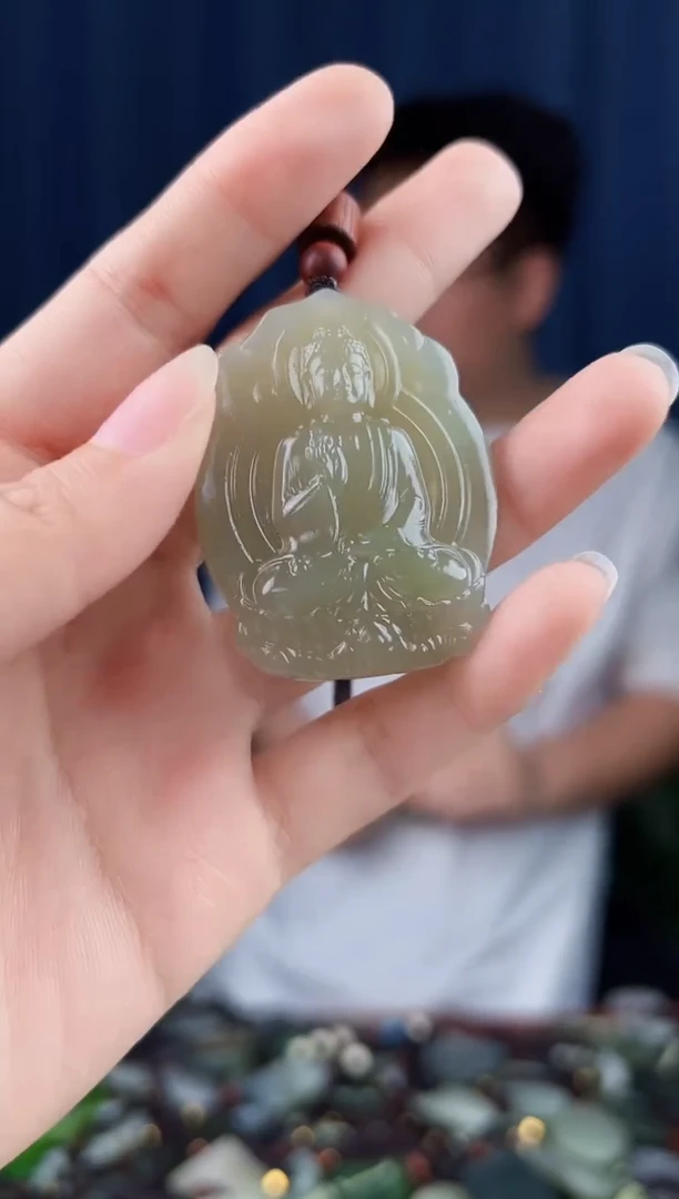 颈饰未镶嵌和田玉拍一发一，多样性发货