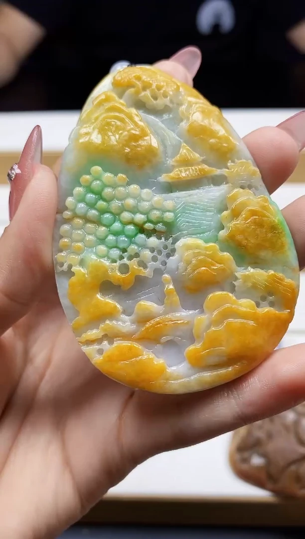 翡翠未镶嵌颈饰翡翠A货
