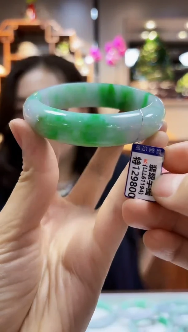 【闪购商品】翡翠颈饰未镶嵌手镯58.6