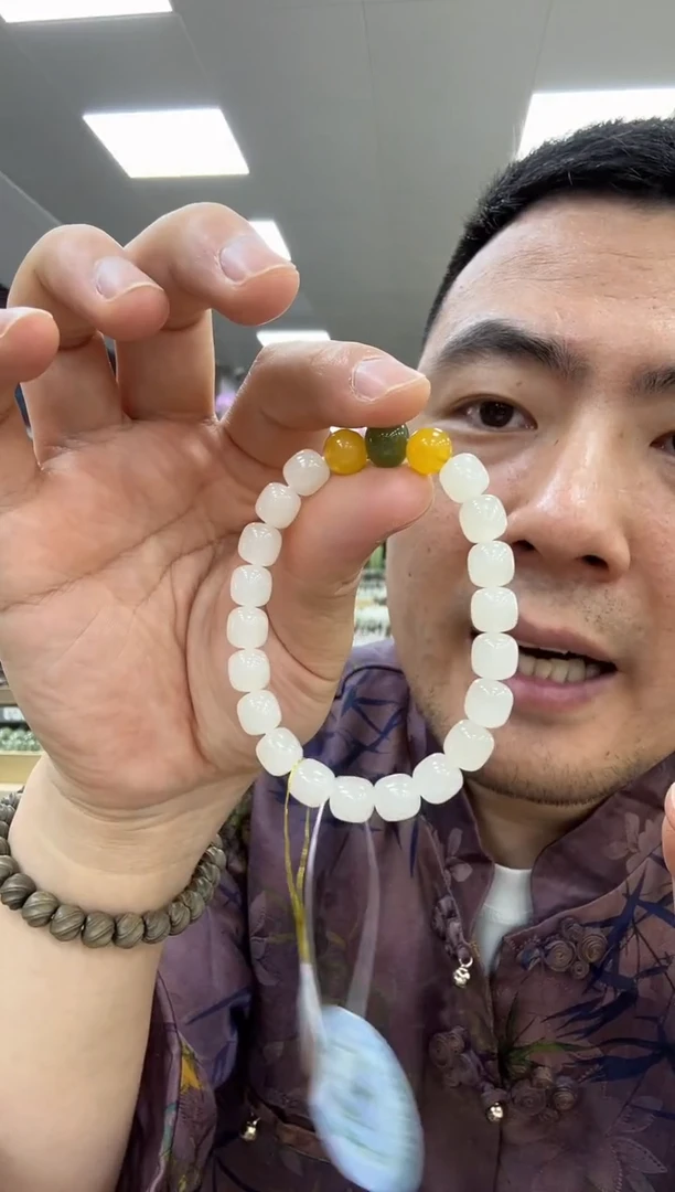 颈饰未镶嵌和田玉野牛沟手串8mm