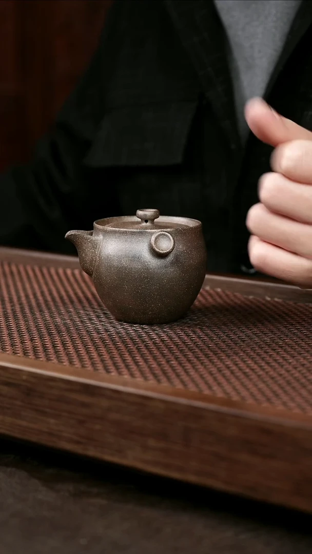 茶壶紫砂岩中泥三元宝瓶