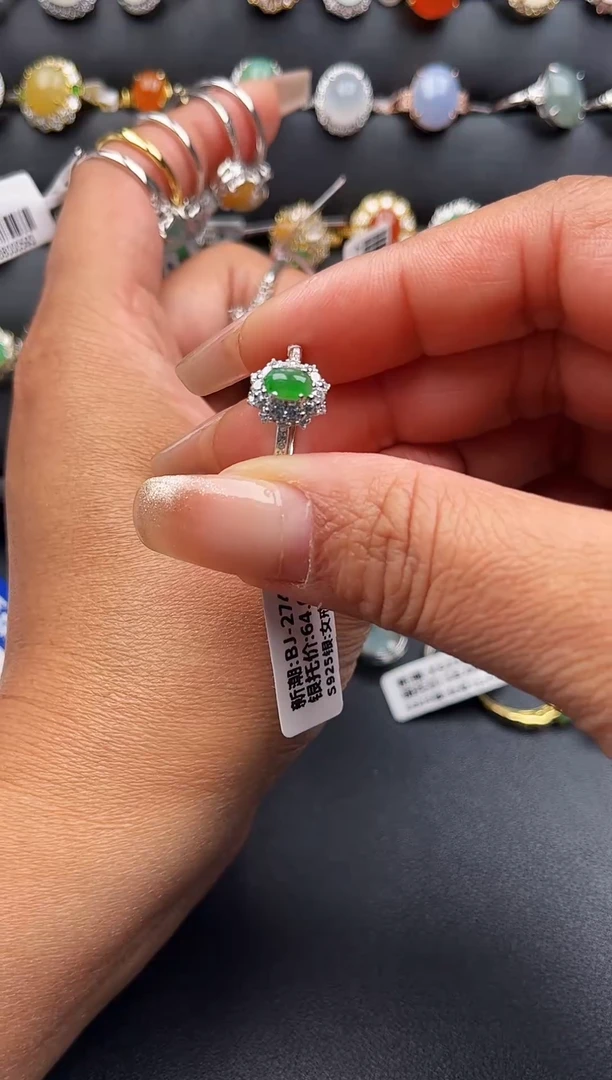 【闪购商品】翡翠戒指银S925镶嵌缅甸天然A货翡翠S925银镶嵌