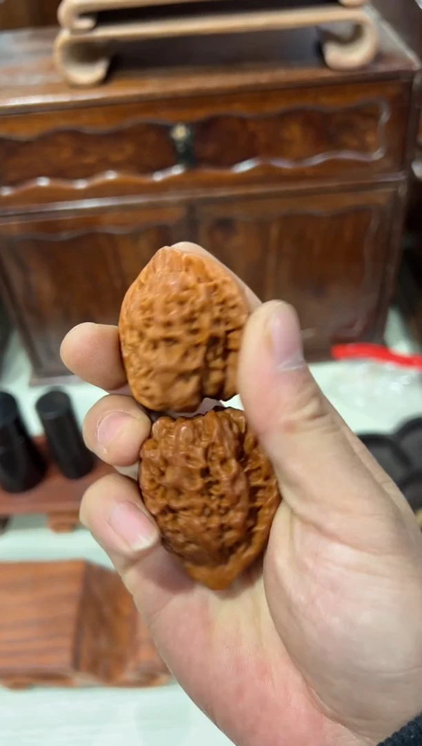 木文玩核桃官帽核桃一对
