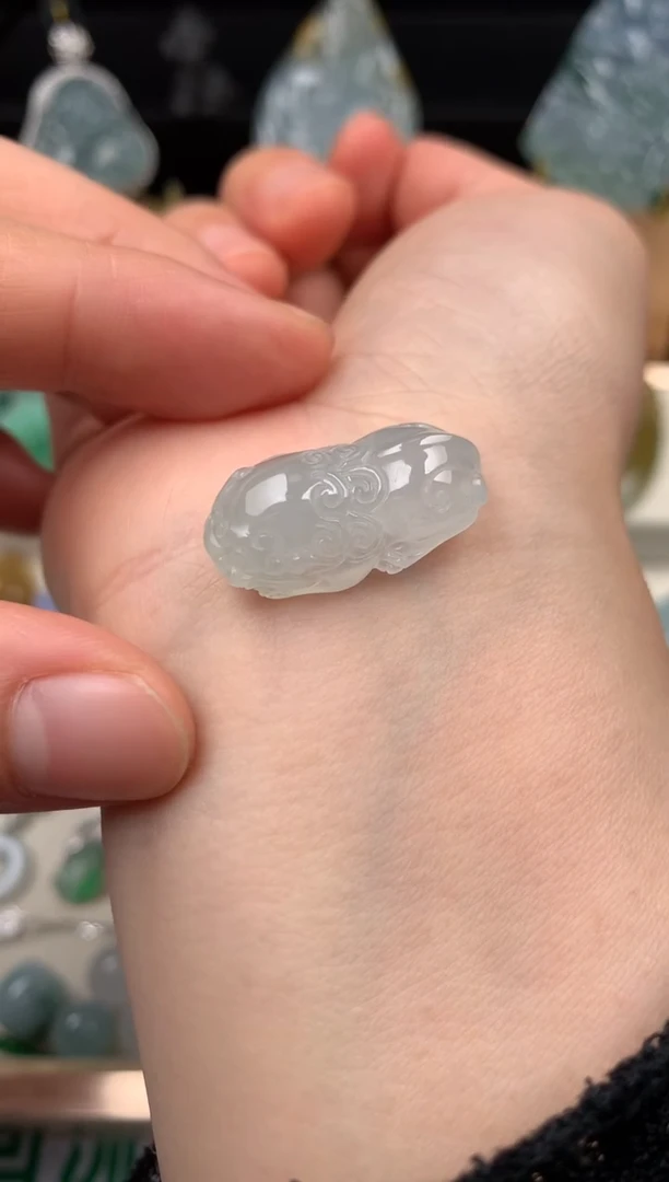 吊坠(不含链)未镶嵌翡翠狮子