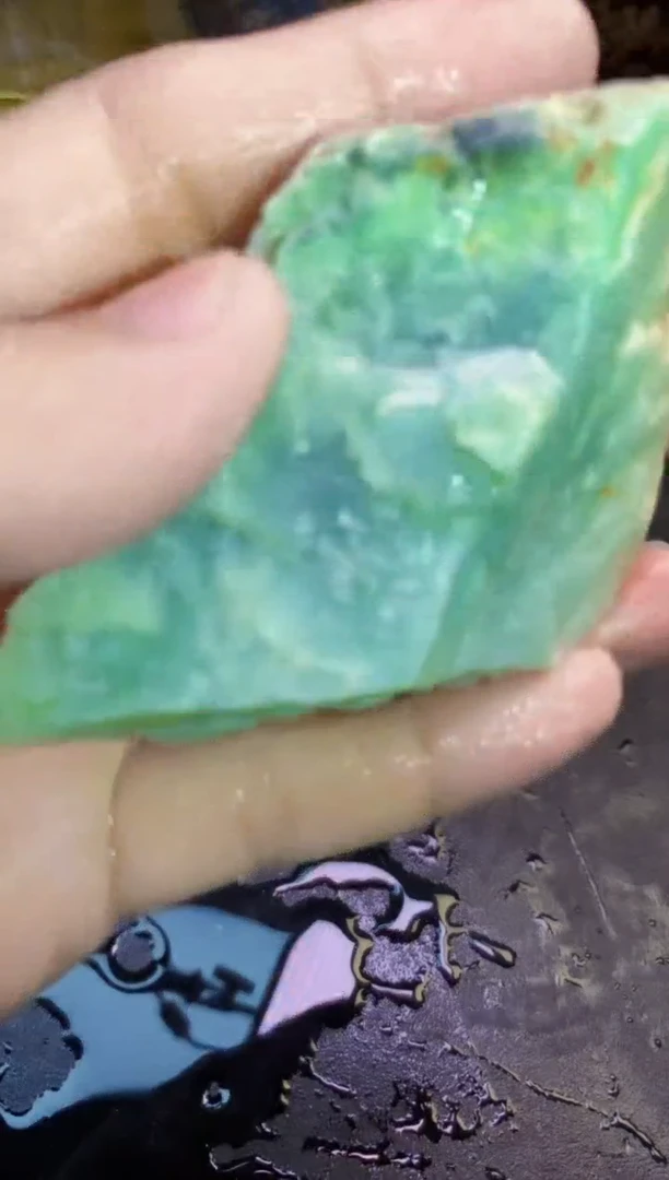 翡翠未镶嵌颈饰天然翡翠059