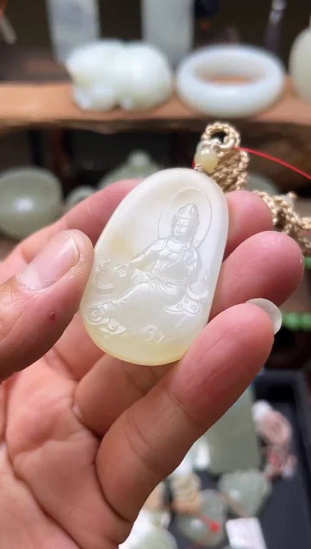 【闪购商品】和田玉吊坠未镶嵌且末糖白 观音 80417