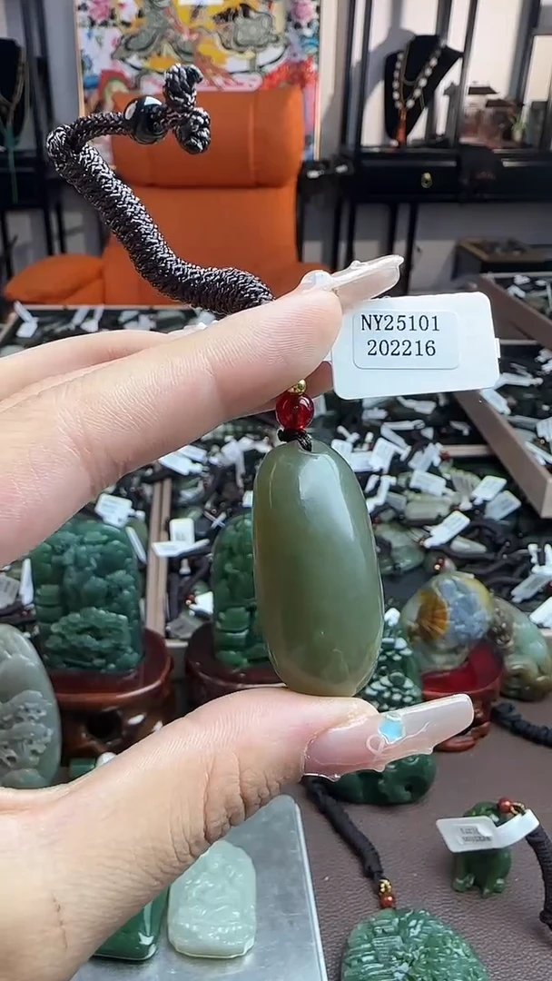 颈饰未镶嵌和田玉2216