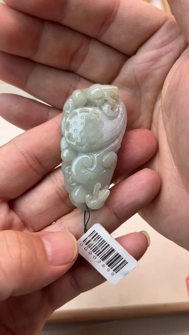 颈饰未镶嵌翡翠平**财天然翡翠