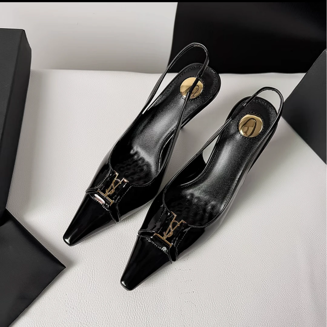 【CDW】尖头韩版网红同款单鞋字母扣轻奢性感后空细跟高跟鞋