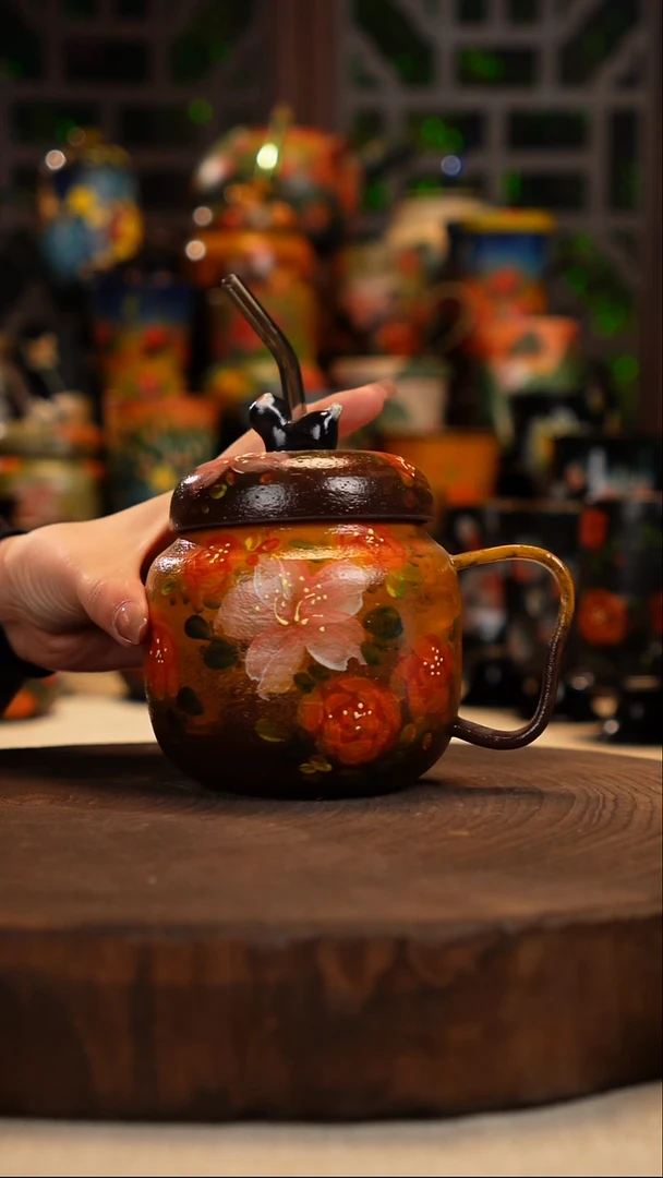 油画    釉下彩   杯子