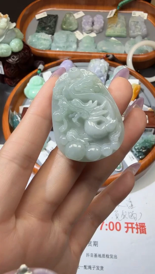 翡翠未镶嵌颈饰239.。。。