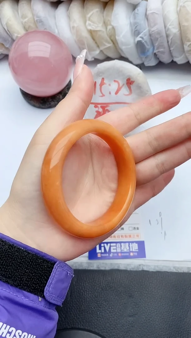 【闪购商品】石英质玉手镯未镶嵌54+56/57