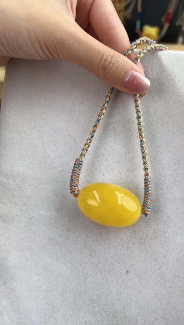 【闪购商品】琥珀裸石未镶嵌10128091-吊坠