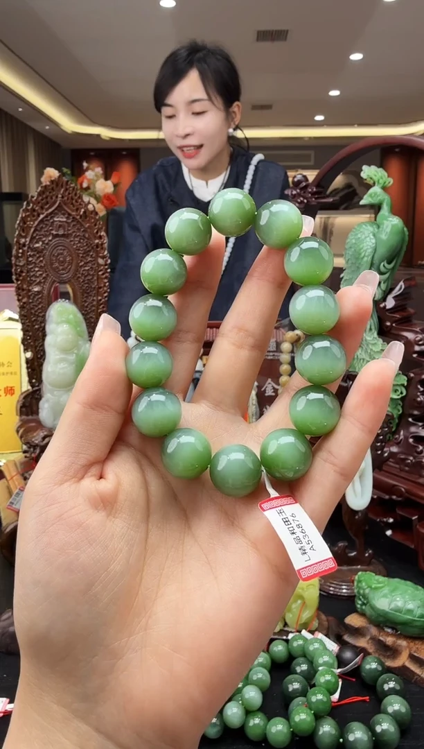 颈饰未镶嵌和田玉心*by16