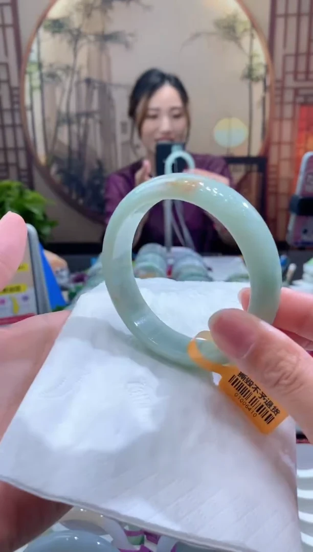 未镶嵌手镯翡翠000058903