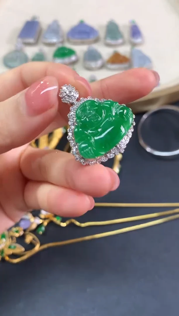 吊坠(不含链)18K金镶嵌翡翠吊坠(不含链)|19800