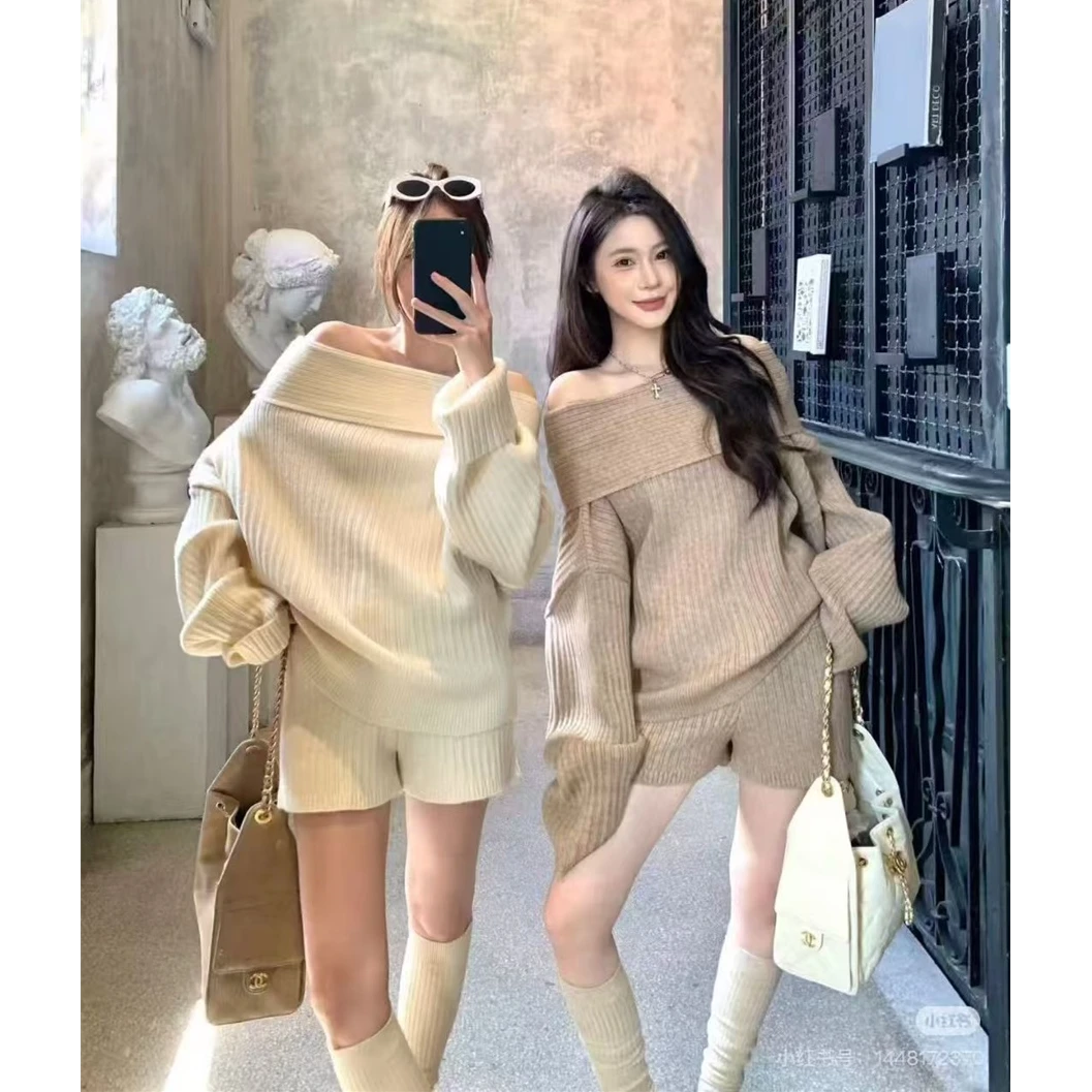 辣妹风气质显瘦洋气减龄秋冬一字肩毛衣+高腰短裤针织两件套装女