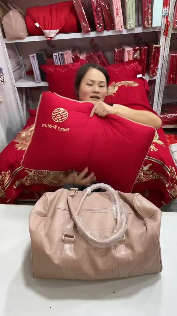 棉棉70红色枕芯一对