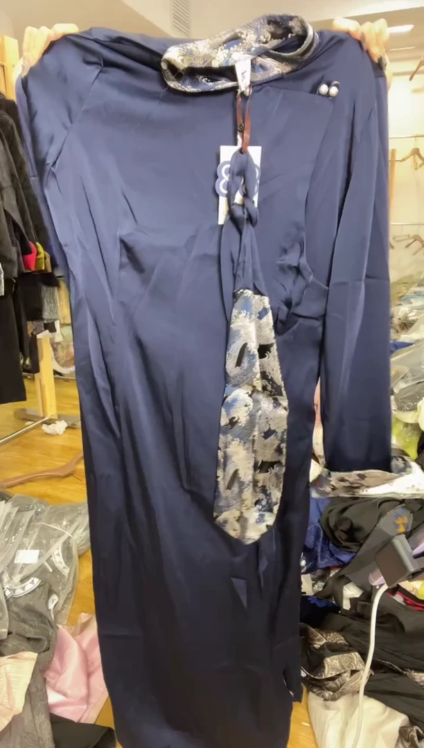 连衣裙       2XL码    130-140斤