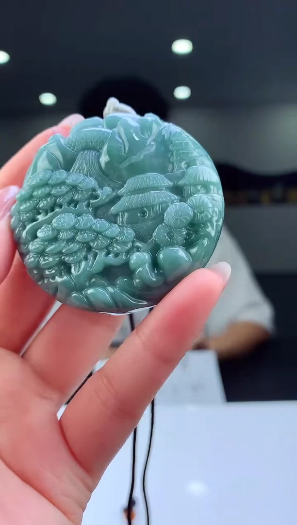 颈饰未镶嵌翡翠天然翡翠（拍一发一)