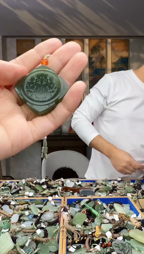 未镶嵌和田玉挂件拍一发一