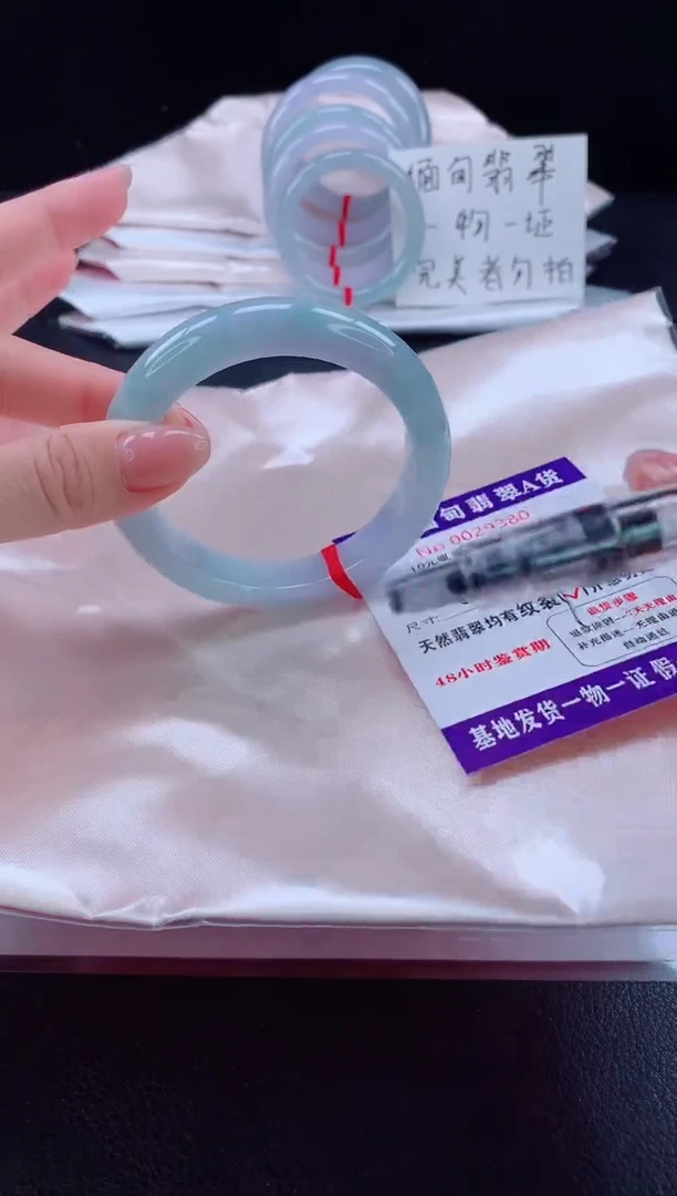 未镶嵌手镯翡翠翡翠手镯  完美者勿拍
