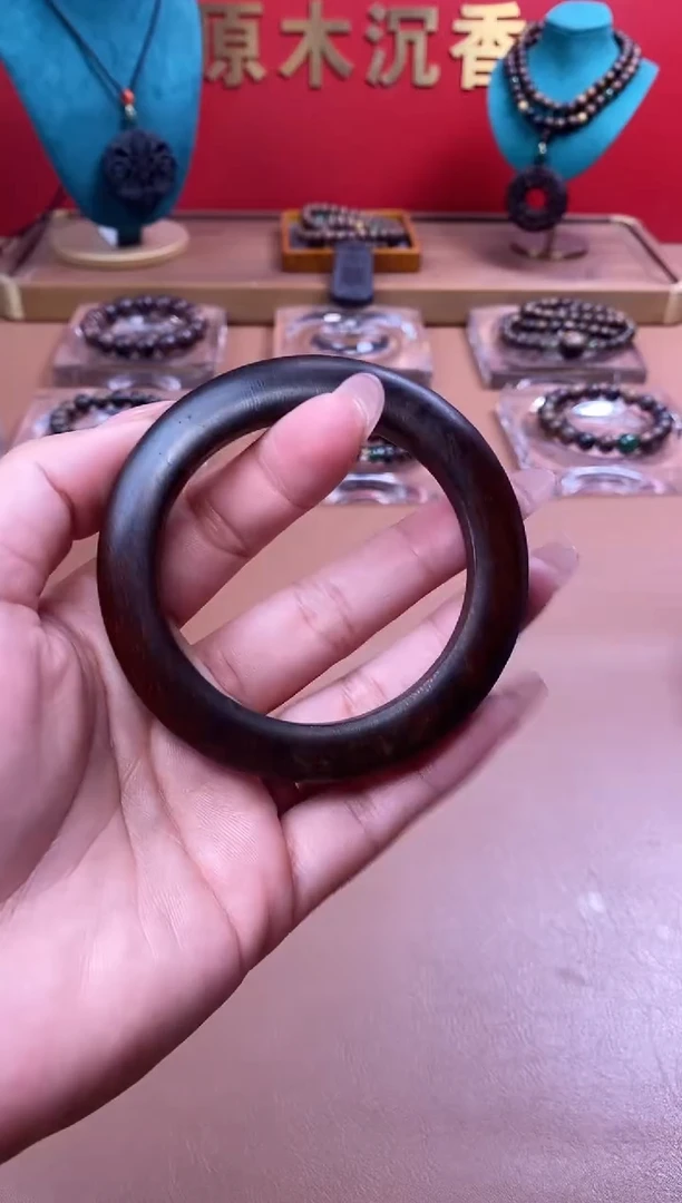 【闪购商品】沉香木手串L富森红土玉化手镯XD00550402