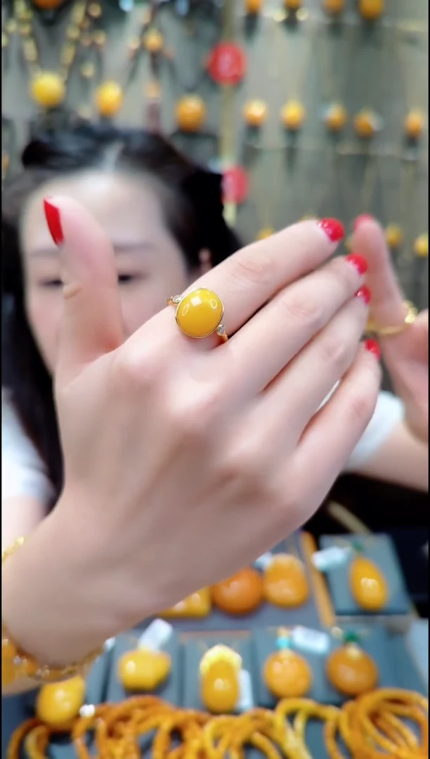 【闪购商品】蜜蜡戒指银S925镀金镶嵌H409蜜蜡戒指