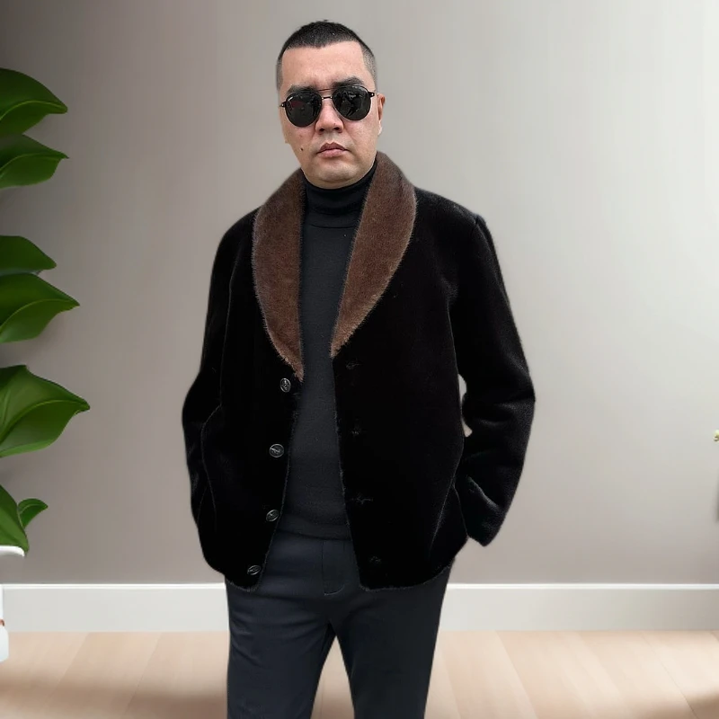 高质量精品男装 3种颜色 /乌鲁木齐发货