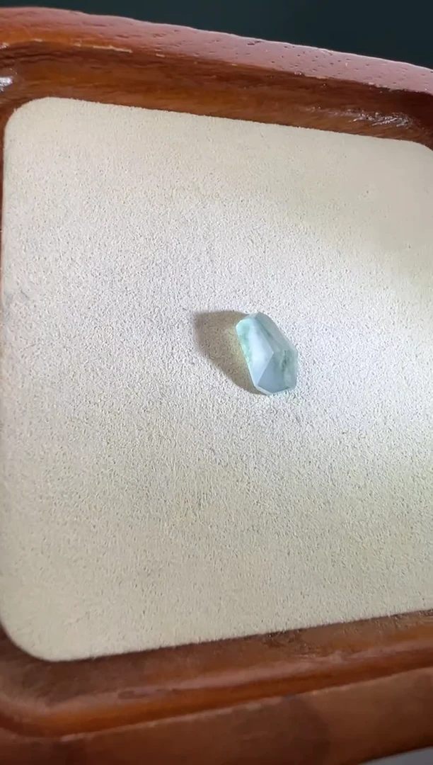 定制翡翠未镶嵌阿**吉高冰飘花随形