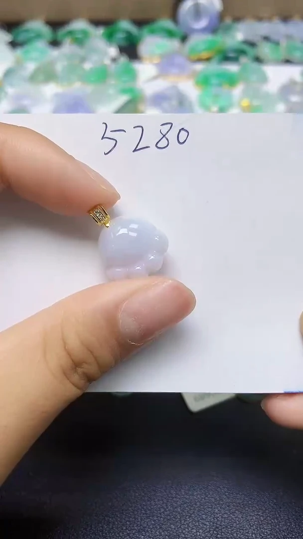 翡翠未镶嵌颈饰 天然缅甸翡翠A货