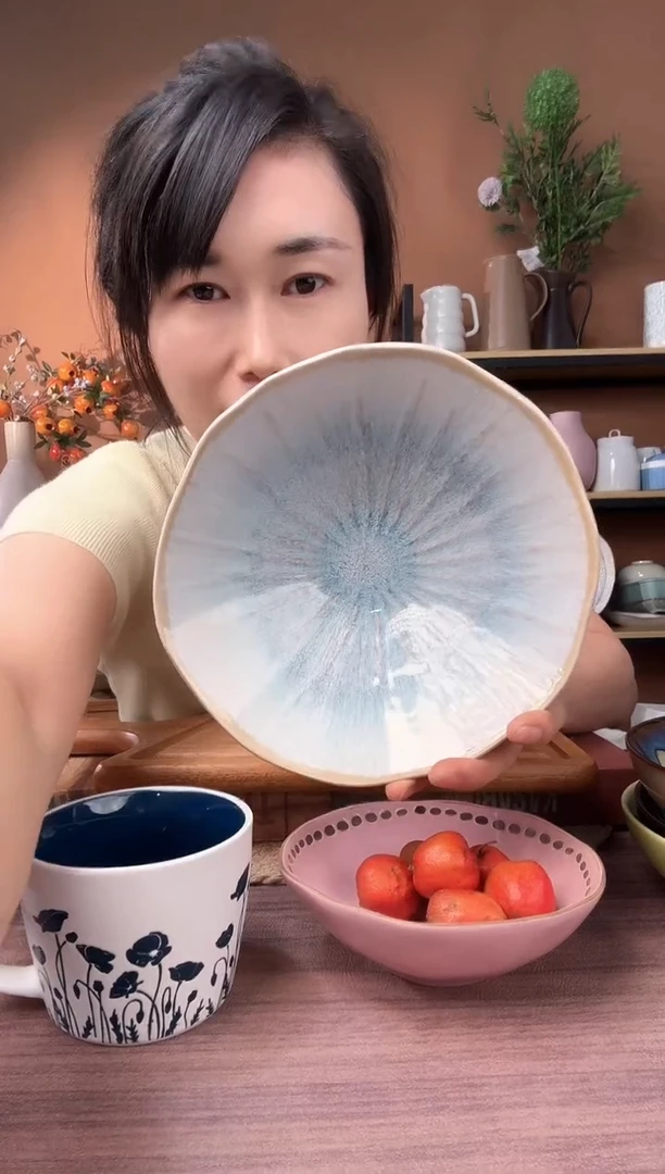 陶瓷8英寸异形荷叶碗微瑕