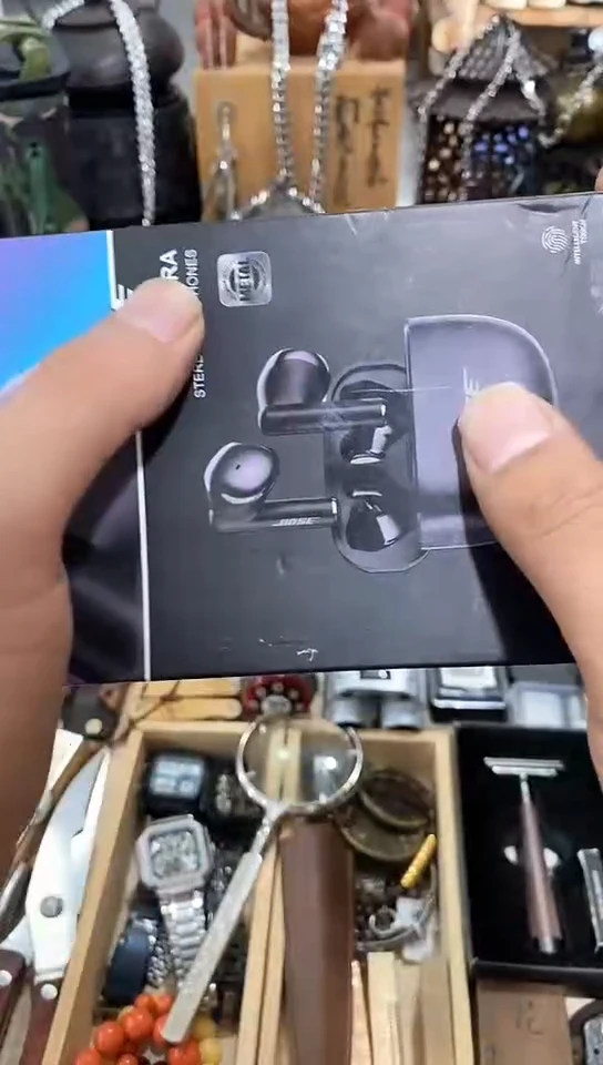 瓷片闪购商品  如图所示