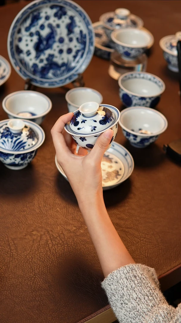 满绘桃花鲑鱼两才盖碗