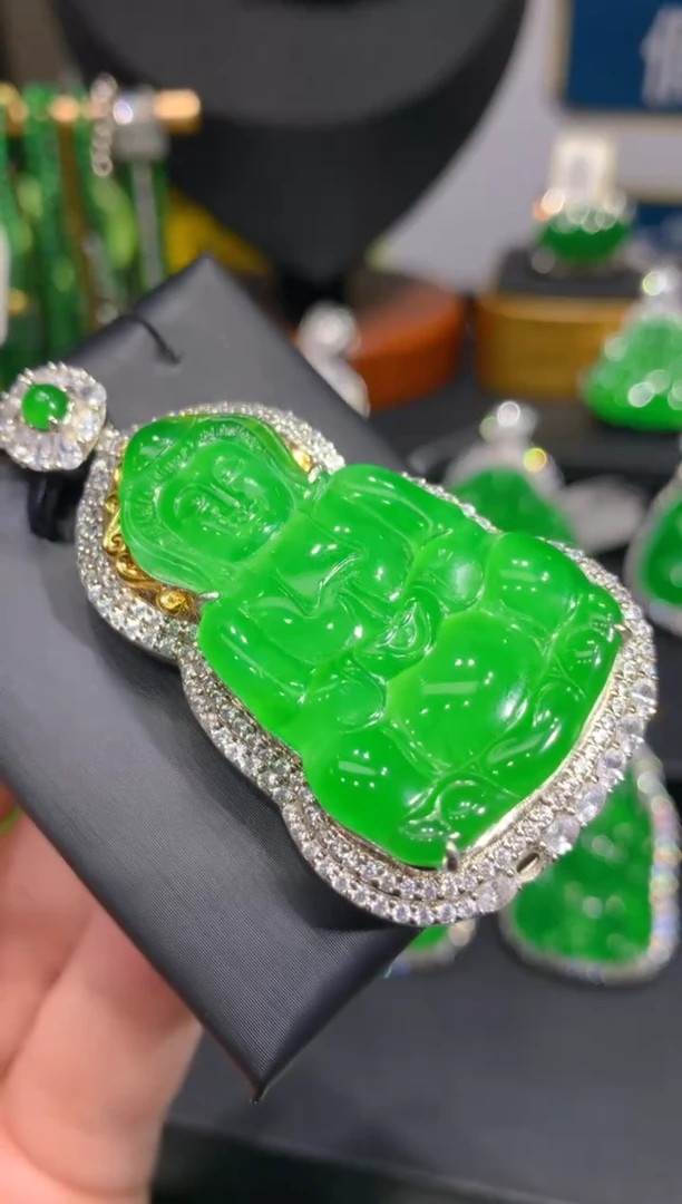 颈饰未镶嵌翡翠12一季