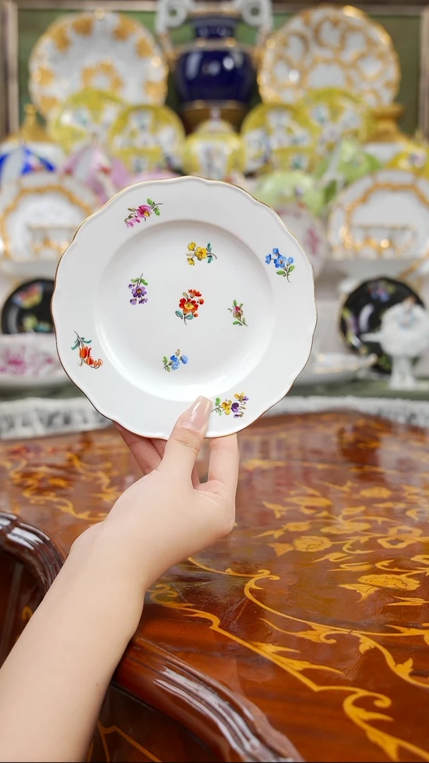 摆件娜娜中古瓷器如图所示30