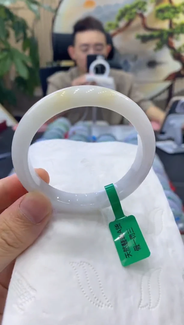 未镶嵌手镯翡翠48714