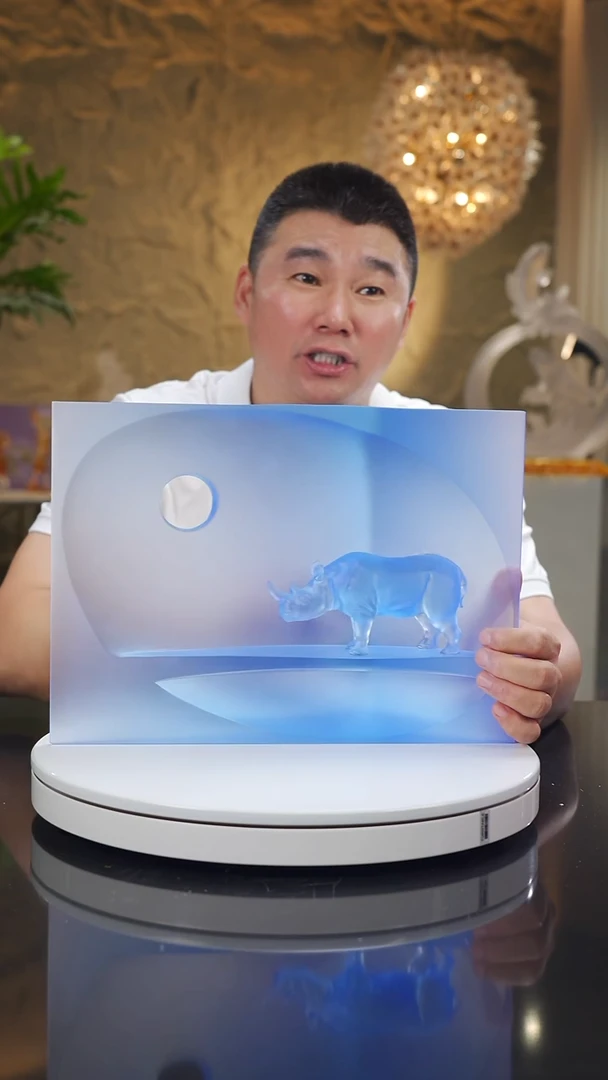 琉璃手工艺品R**?福利设计款蓝色月下犀牛摆件