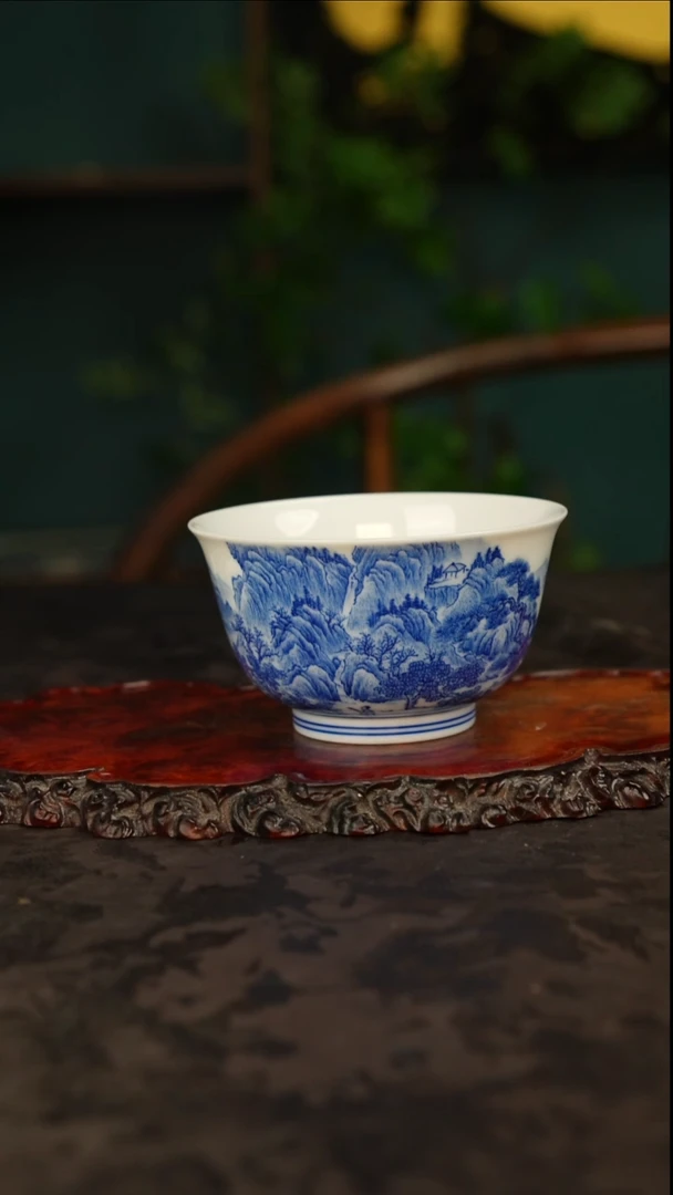 青花手绘山水主人杯