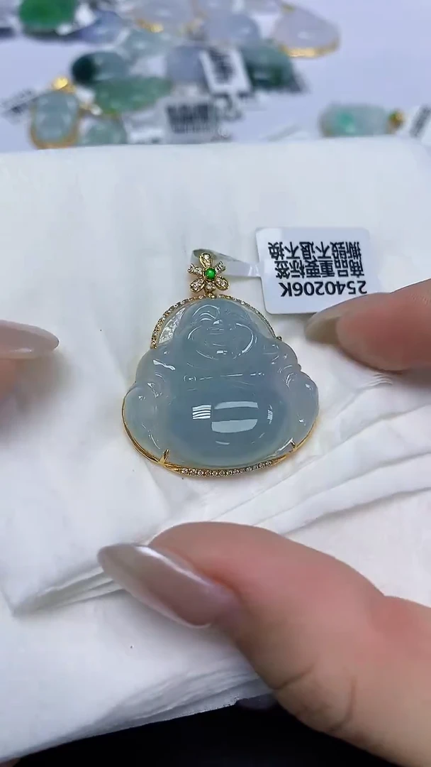 翡翠18K金镶嵌颈饰天然缅甸翡翠A货