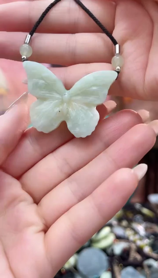 未镶嵌岫玉吊坠·