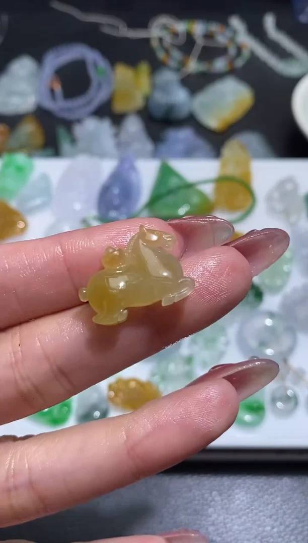 未镶嵌定制翡翠翡翠毛货~