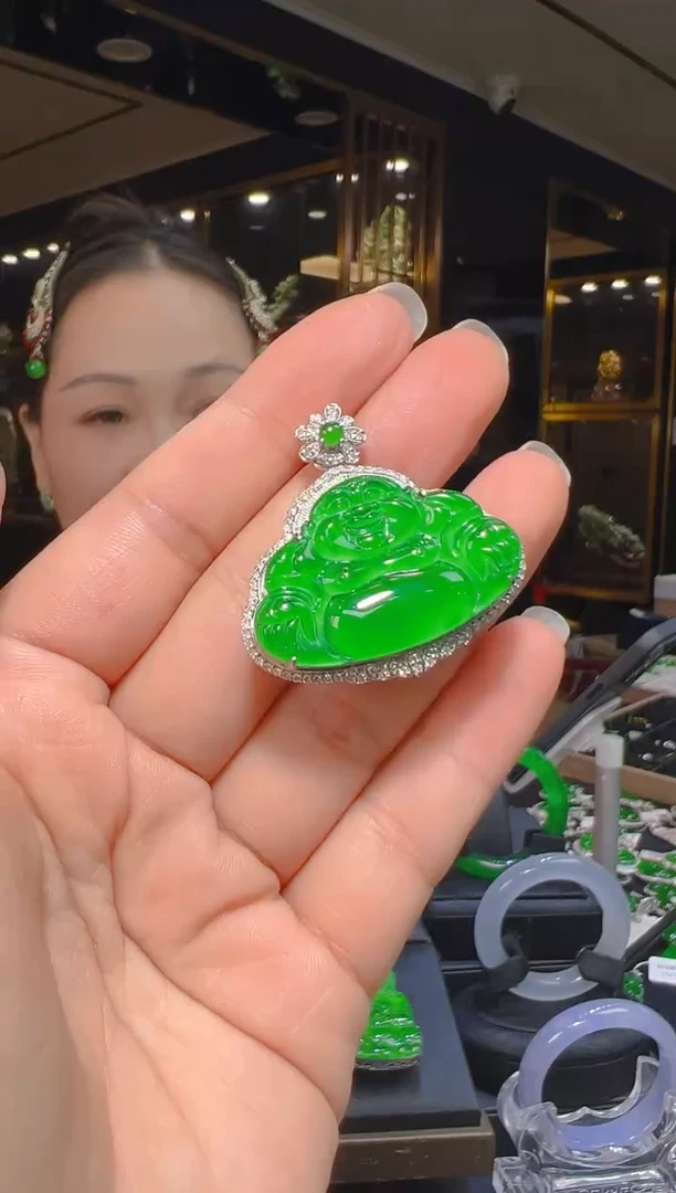 吊坠(赠链)18K金镶嵌翡翠077