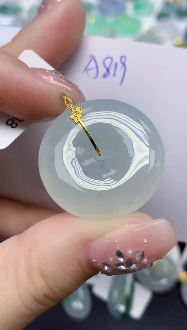 颈饰18K金镶嵌翡翠天然缅甸翡翠A货翡翠百元以上9元证书费自理