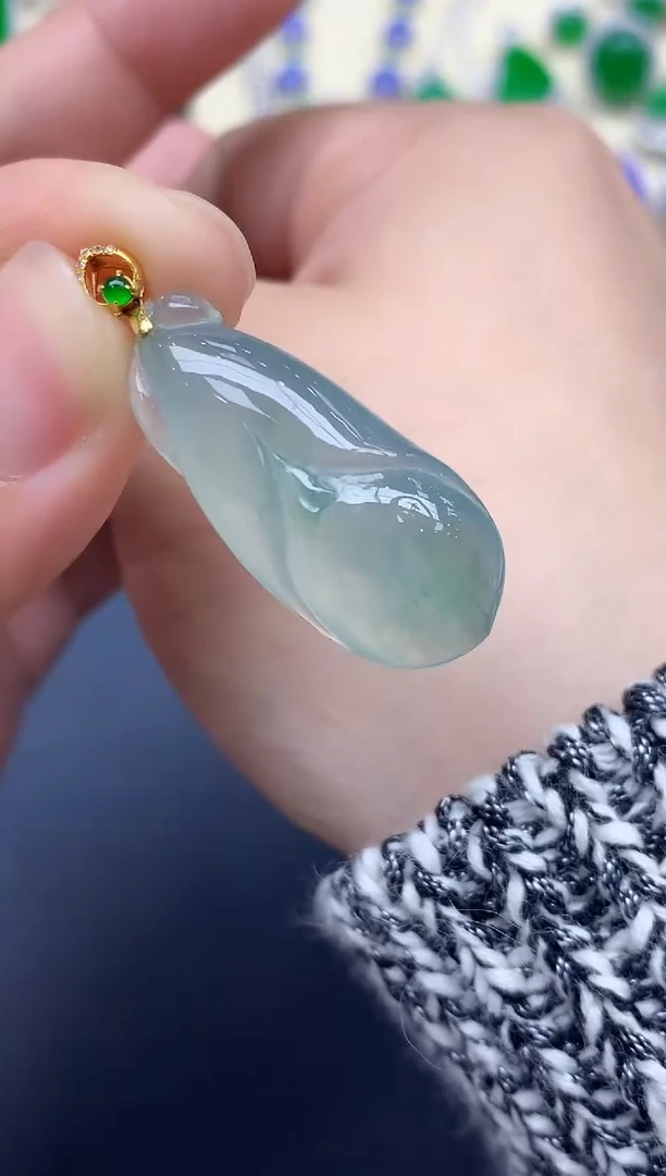 颈饰18K金镶嵌翡翠127-中国好珍宝