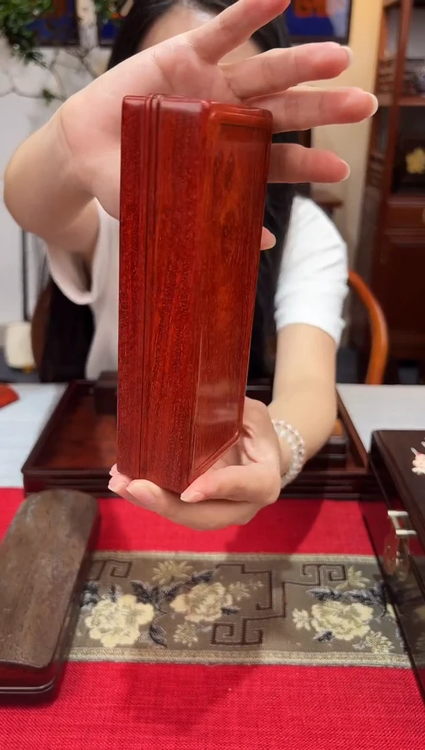 紫檀木类成套家具天地盖文盒  一物一拍  一木挖