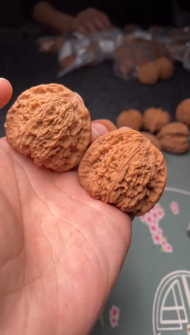 把件文玩核桃a63  南疆石 42尺