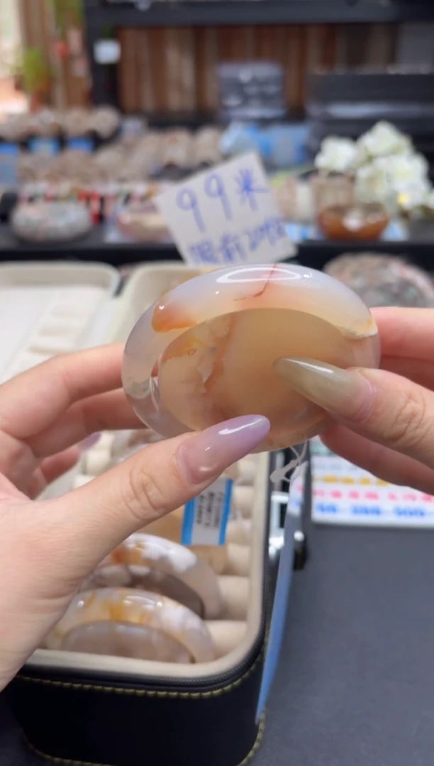 未镶嵌手镯石英质玉A26(59圈赠送镯心)